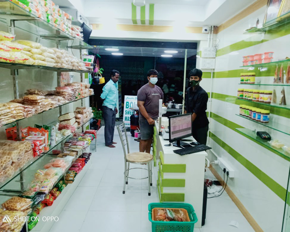 Garlic Thattai Shop in Vadapalani, Chennai